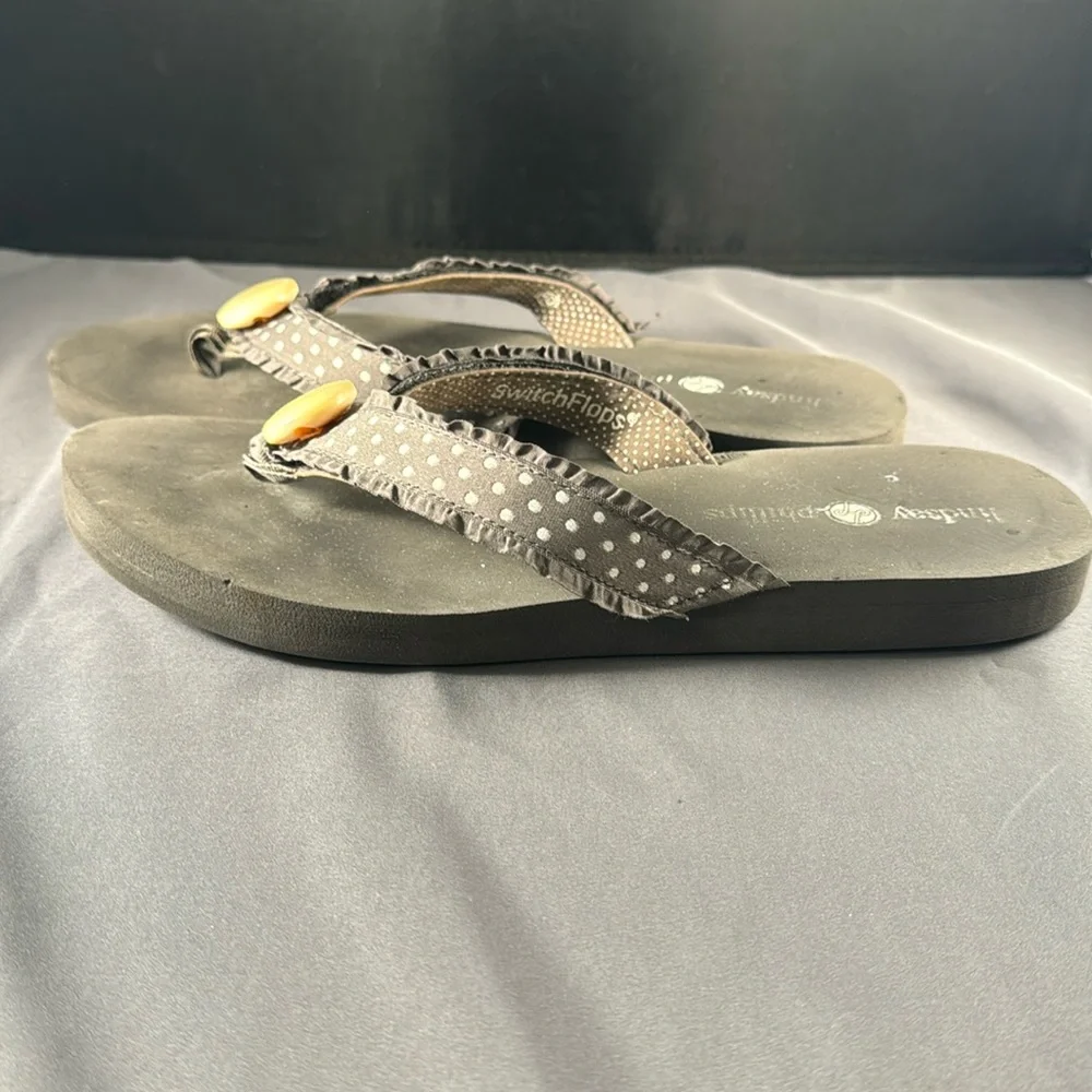LINDSAY PHILLIPS THONG FLIP FLOP IN GRAY - Picture 4 of 6